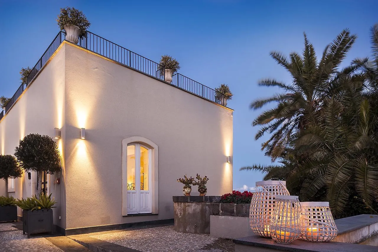 Donna Carmela Resort & Lodges Carruba di Riposto 4*,